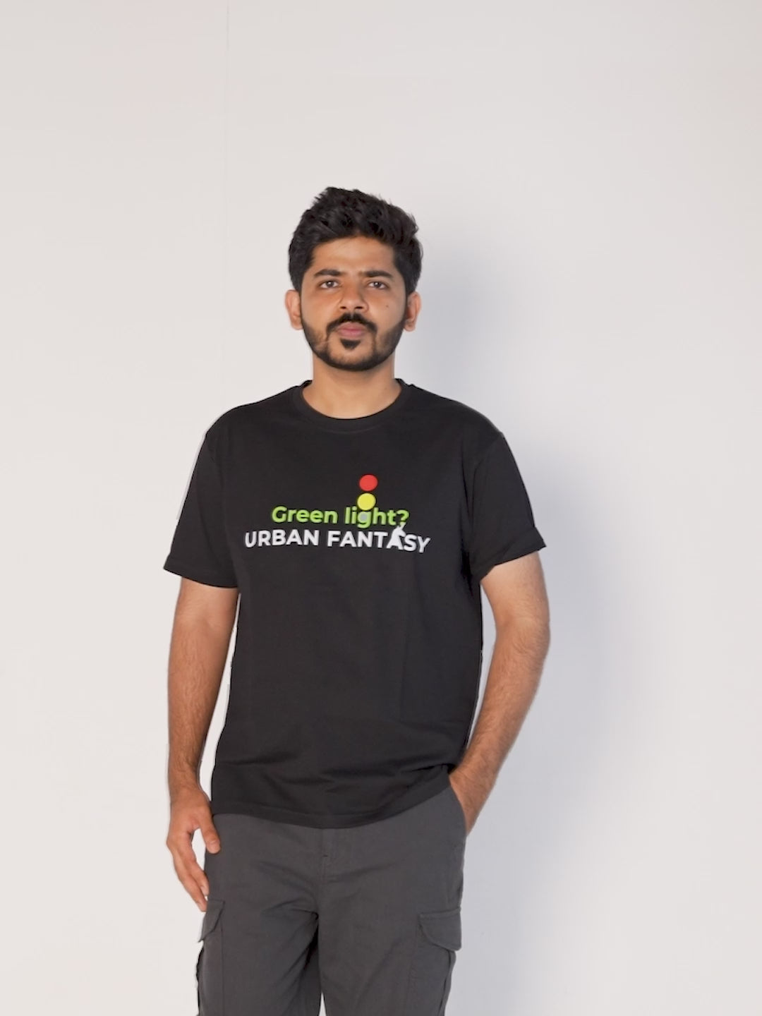 funny-graphic-tshirt-on-city-traffic-black-tshirt-video